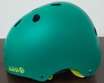 Outdoormasterprintedonfrontandbackhelmetmodelom kskb