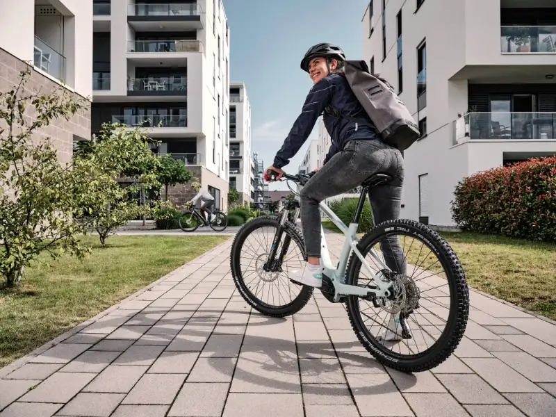 Jobradlerin mountainbike urban lacht