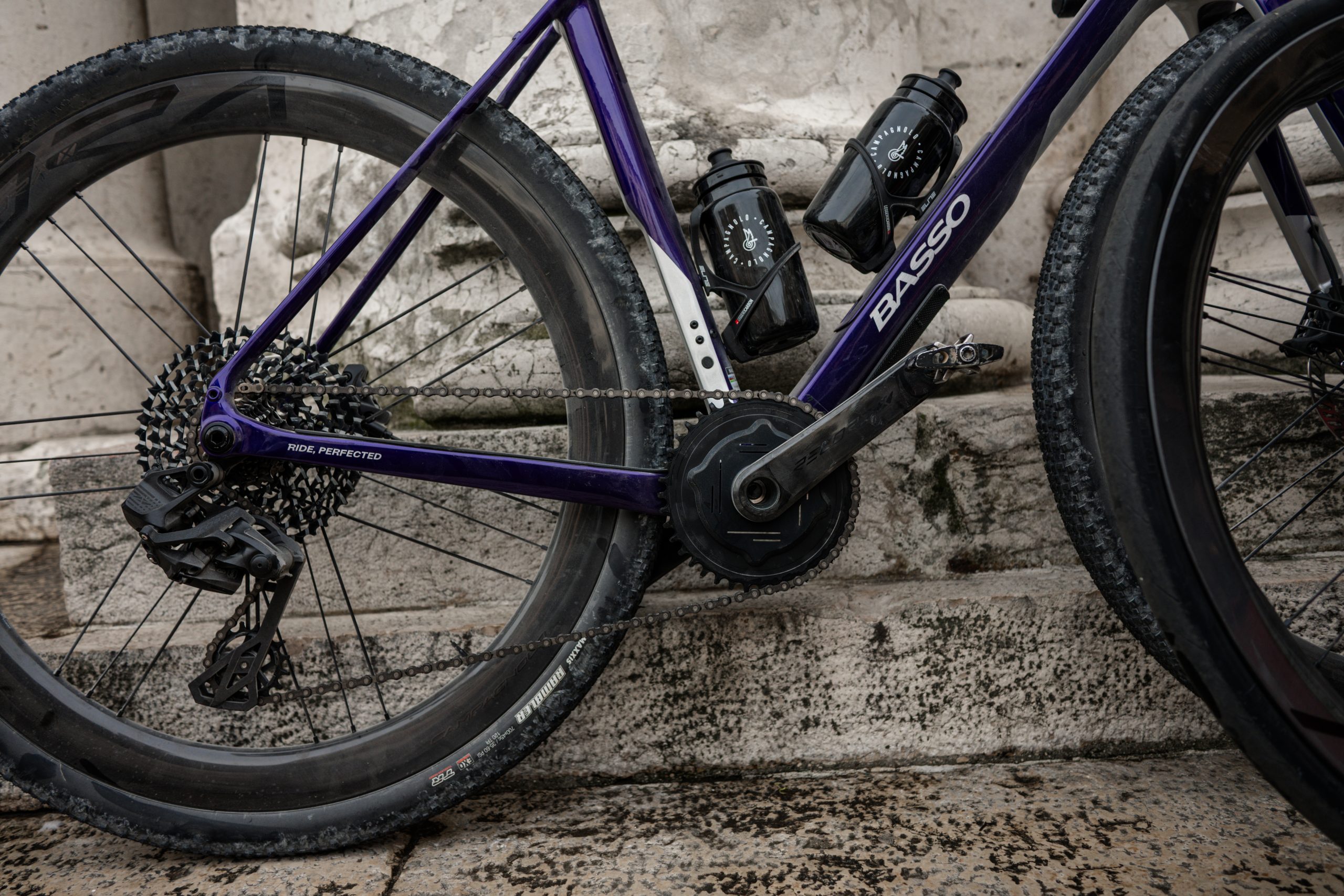 Campagnolo record same stone details 2